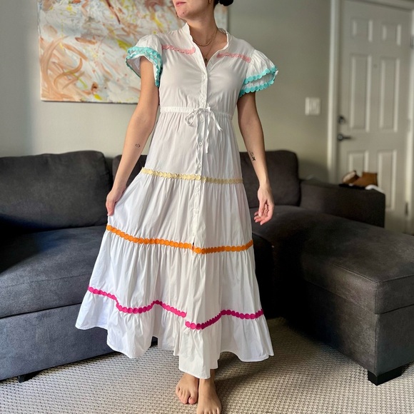 CeliaB Dresses & Skirts - CeliaB Baba Maxi Dress - White with colorful appliqués - Size S
